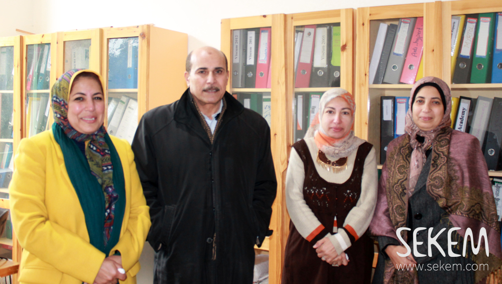 Dr. Ahmed Ismail mit seinen Kollegen
